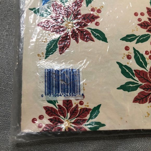 Royal Lace Vintage Paper Placemats, USA, Poinsettias, Qty 50, Christmas Table - Picture 4 of 7